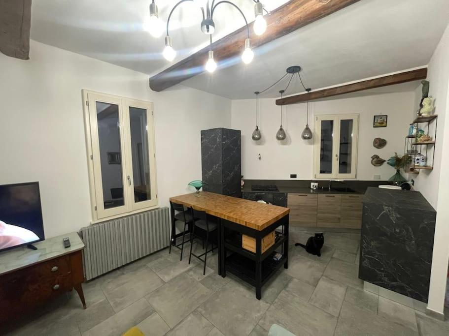 App Di Tania Apartamento Reggio Emilia Exterior foto